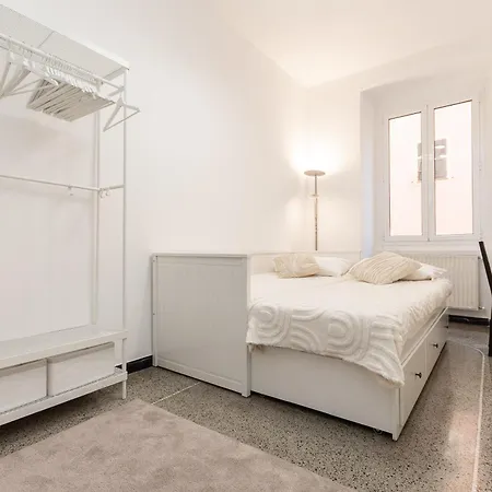 Accogliente Appartamento-10 Min Dal Centro * Genua