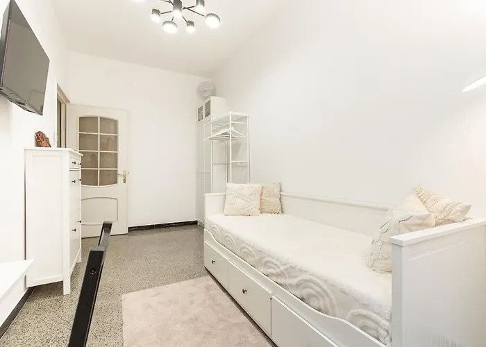 Accogliente Appartamento-10 Min Dal Centro Appartement Genua